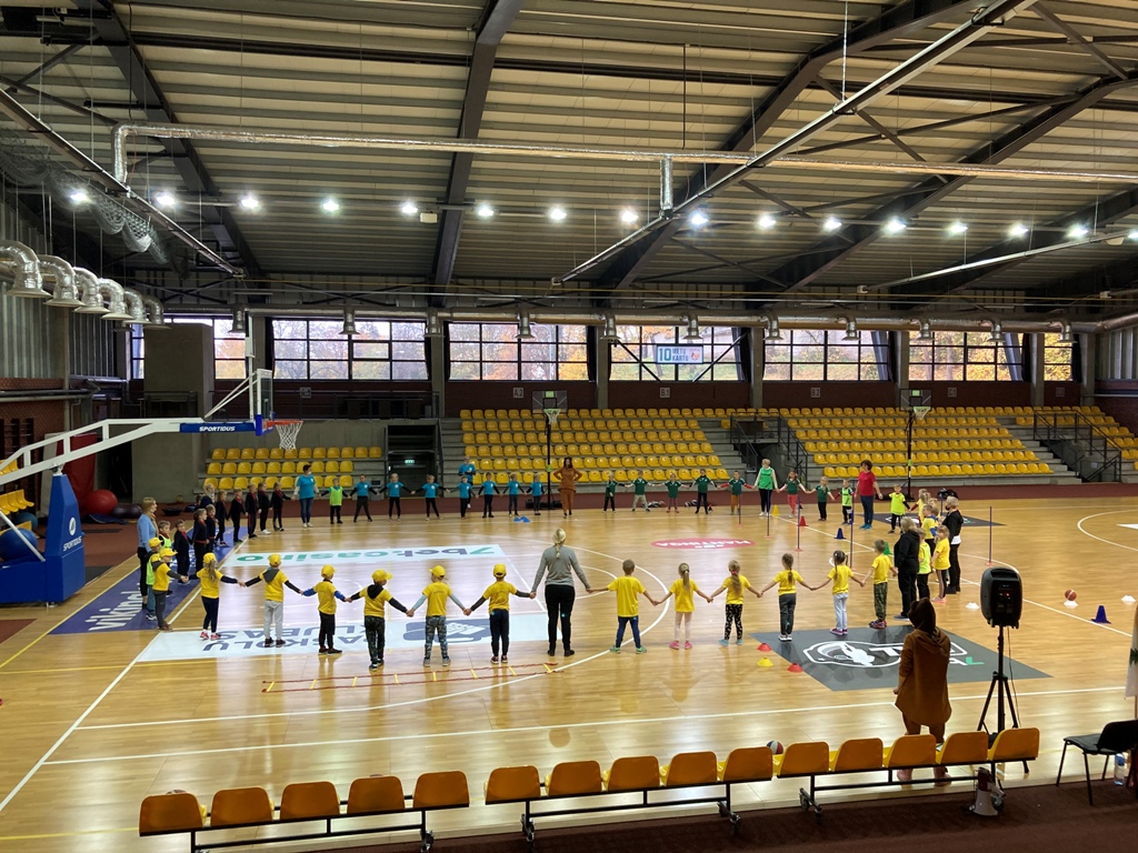 Krepšinis mus vienija4